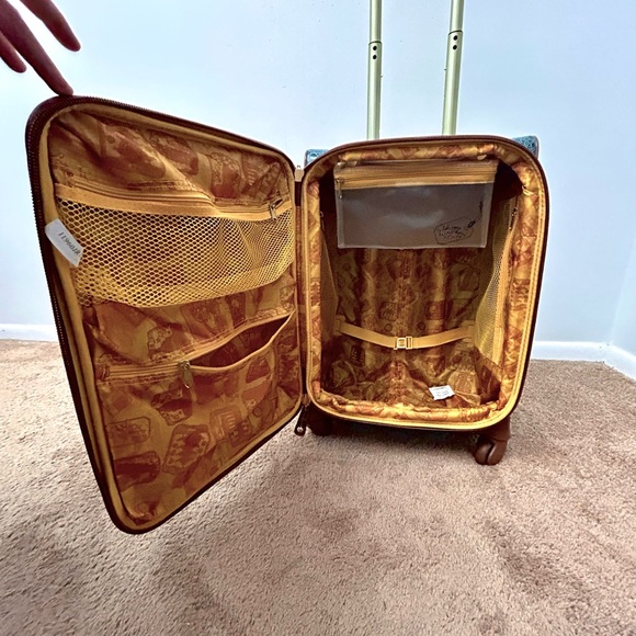 Samantha Brown Luggage - only used once, perfect condition - Picture 5 of 16
